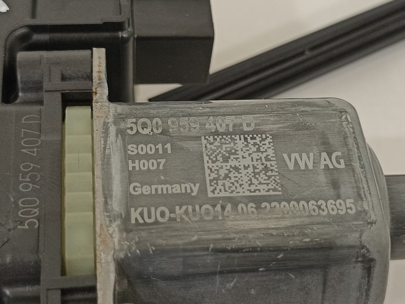 Recambio de elevalunas trasero izquierdo para seat ibiza (kj1) style go referencia OEM IAM 6F0839461C 5Q0959407D 