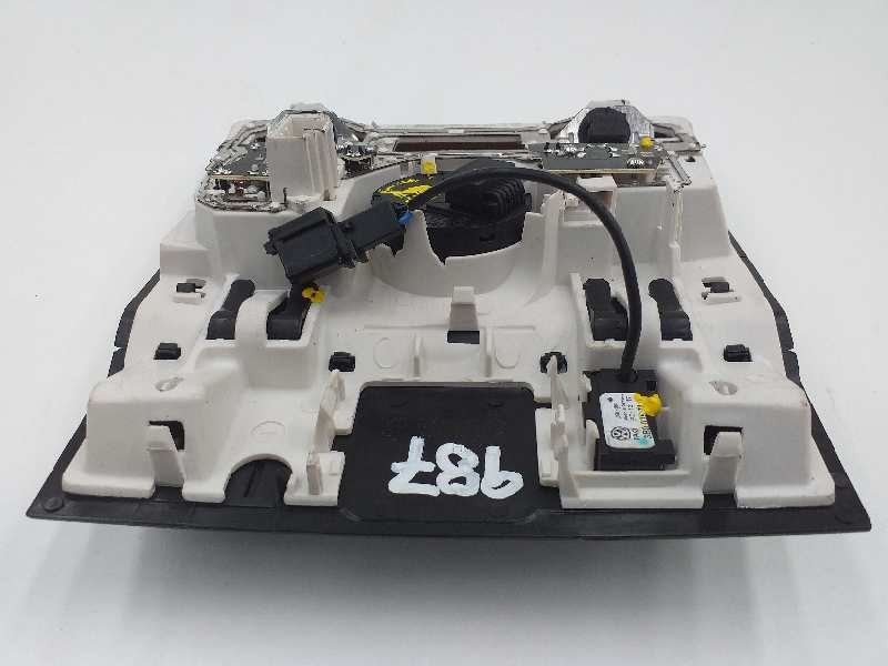 Recambio de luz interior para skoda octavia lim. (5e3) rs referencia OEM IAM 5E0947105E  