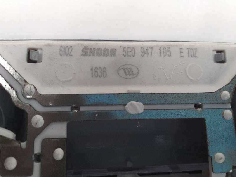 Recambio de luz interior para skoda octavia lim. (5e3) rs referencia OEM IAM 5E0947105E  