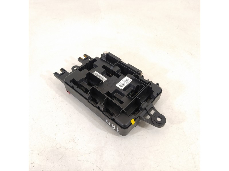 Recambio de caja reles / fusibles para bmw serie 3 touring (f31) 2.0 16v diesel referencia OEM IAM 9337880  