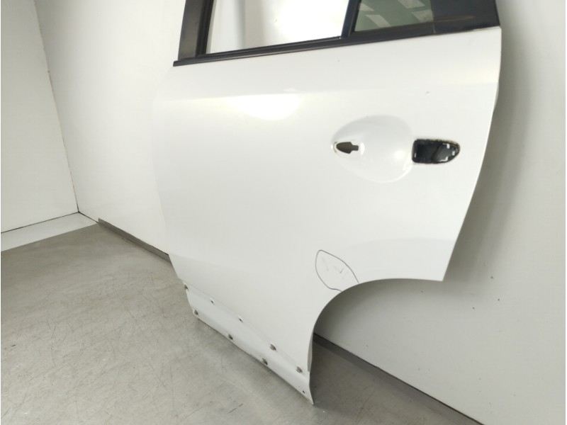 Recambio de puerta trasera izquierda para mazda cx-5 center-line 2wd referencia OEM IAM KD5373010  