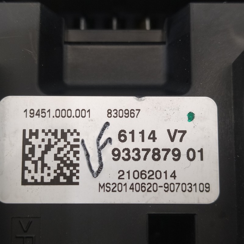 Recambio de caja reles / fusibles para bmw serie 3 touring (f31) 2.0 16v diesel referencia OEM IAM 9337879  