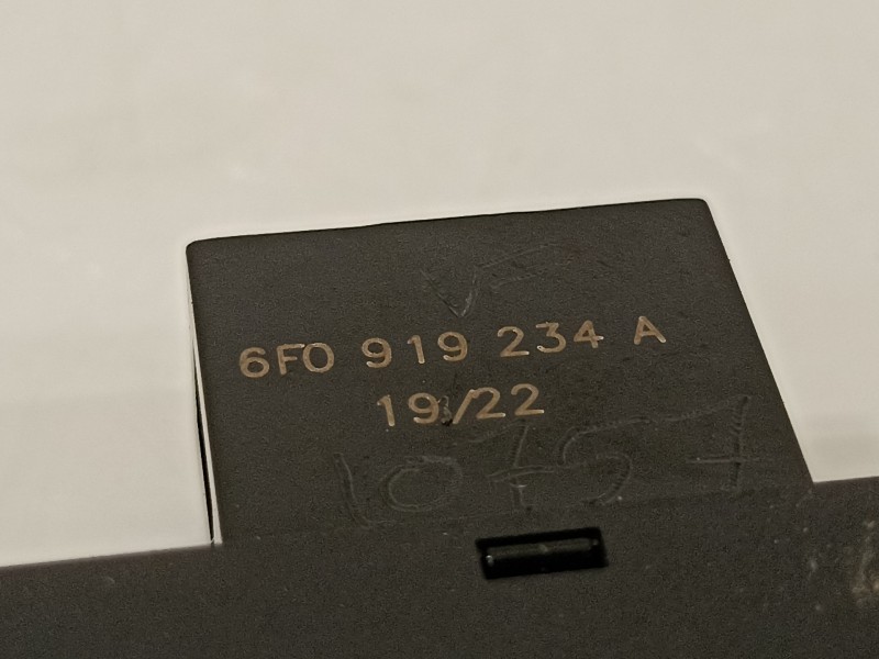 Recambio de pantalla multifuncion para seat ibiza (kj1) style go referencia OEM IAM 6F0919234A  