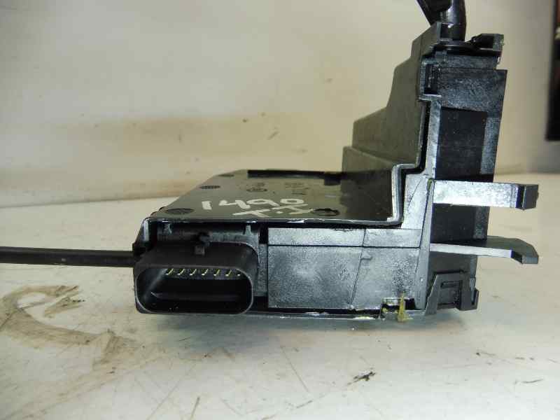 Recambio de cerradura puerta trasera izquierda para citroën c4 grand picasso intensive referencia OEM IAM 9810311280  