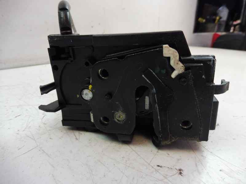 Recambio de cerradura puerta trasera izquierda para citroën c4 grand picasso intensive referencia OEM IAM 9810311280  