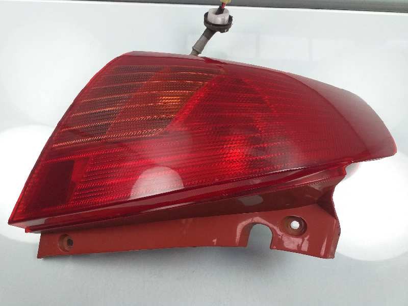 Recambio de piloto trasero izquierdo para suzuki swift berlina (mz) gl (5-ptas.) referencia OEM IAM   