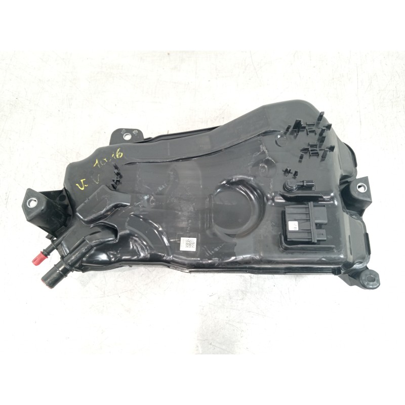 Recambio de deposito adblue para audi a3 sportback (8y) gy referencia OEM IAM 5Q0131969E 5Q0131877AB 5WA131877D