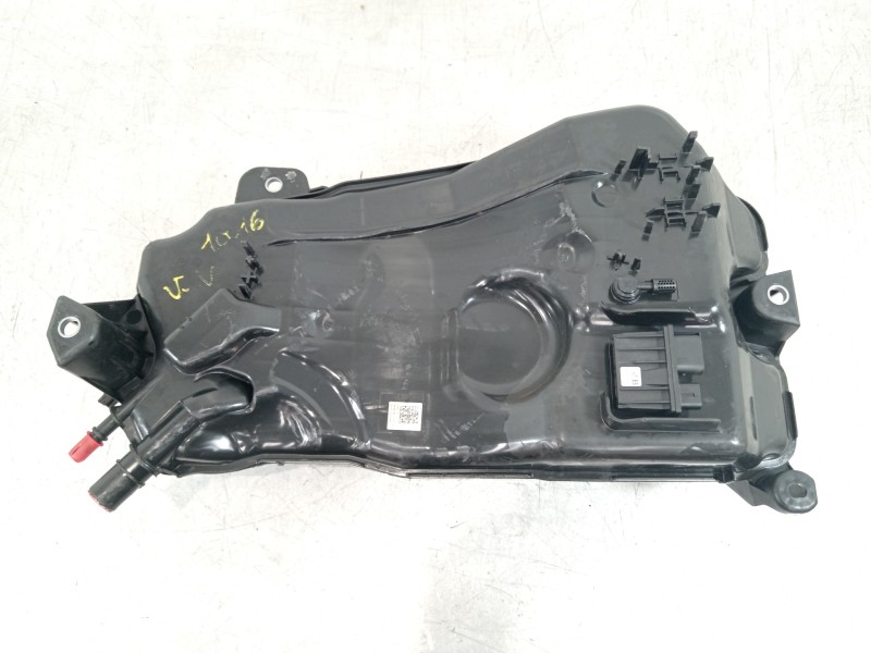Recambio de deposito adblue para audi a3 sportback (8y) gy referencia OEM IAM 5Q0131969E 5Q0131877AB 5WA131877D