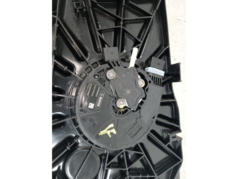 Recambio de deposito adblue para audi a3 sportback (8y) gy referencia OEM IAM 5Q0131969E 5Q0131877AB 5WA131877D