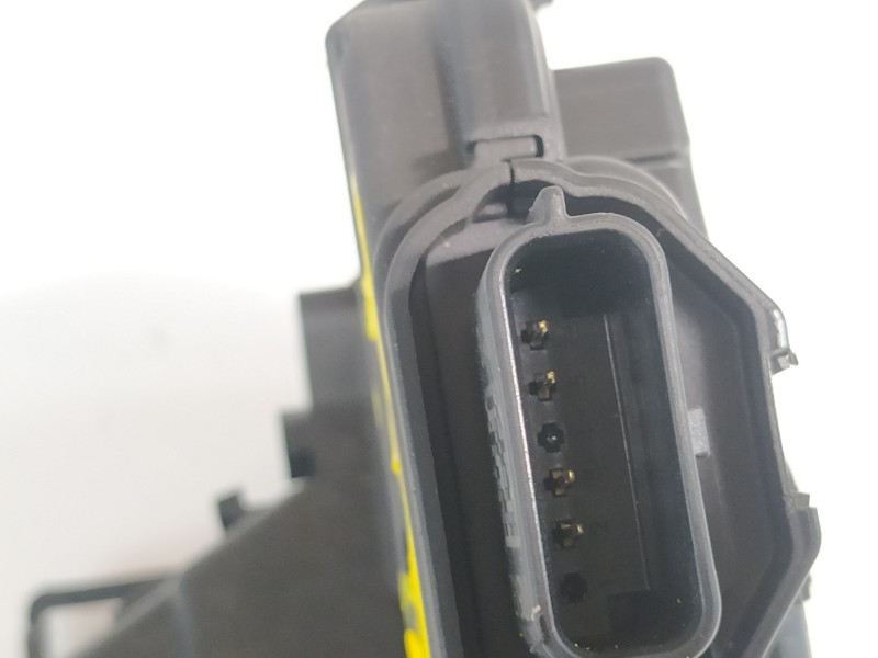 Recambio de cerradura puerta delantera derecha para renault clio iv 1.2 16v referencia OEM IAM 805024563R  