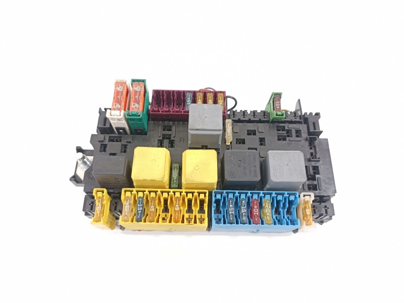Recambio de caja reles / fusibles para mercedes-benz clase a (w176) a 200 cdi blueefficiency (176.001) referencia OEM IAM A24690