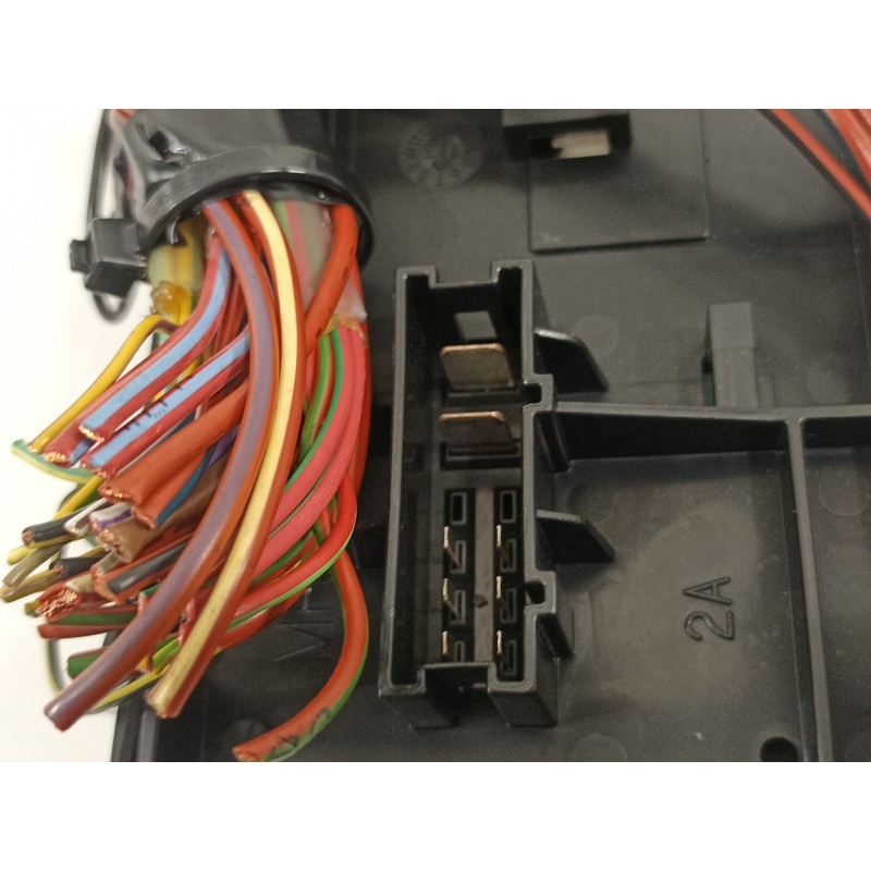 Recambio de caja reles / fusibles para mercedes-benz clase a (w176) a 200 cdi blueefficiency (176.001) referencia OEM IAM A24690