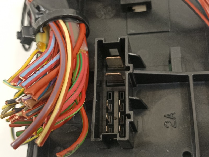 Recambio de caja reles / fusibles para mercedes-benz clase a (w176) a 200 cdi blueefficiency (176.001) referencia OEM IAM A24690