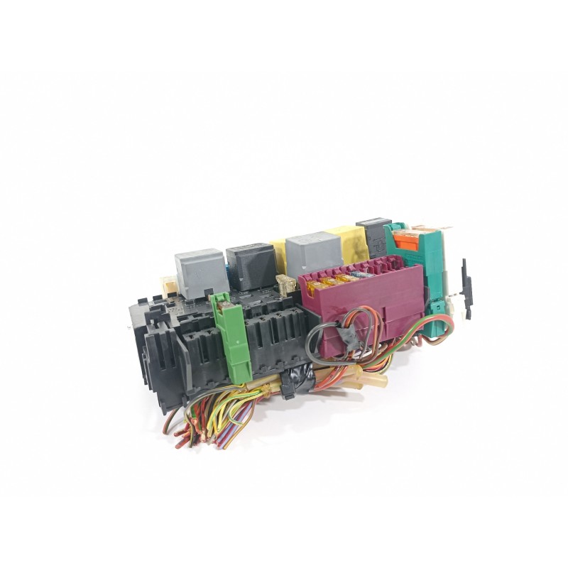 Recambio de caja reles / fusibles para mercedes-benz clase a (w176) a 200 cdi blueefficiency (176.001) referencia OEM IAM A24690