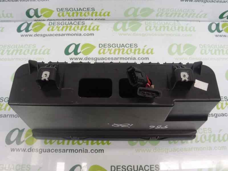 Recambio de guantera para volkswagen touran (1t3) advance referencia OEM IAM 1T0881580C  