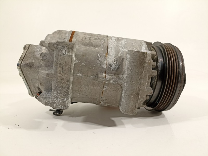Recambio de compresor aire acondicionado para renault clio iv 1.2 16v referencia OEM IAM 926000050R  