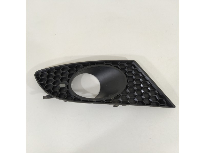 Recambio de rejilla paragolpes derecha para seat leon (1p1) comfort limited referencia OEM IAM 1P0853666A  