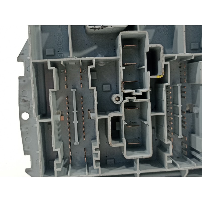 Recambio de caja reles / fusibles para alfa romeo 159 (140) 1.9 jtdm 16v / selective referencia OEM IAM 50504455  