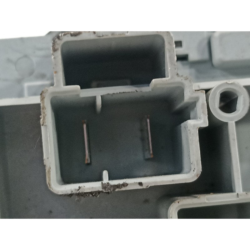 Recambio de caja reles / fusibles para alfa romeo 159 (140) 1.9 jtdm 16v / selective referencia OEM IAM 50504455  