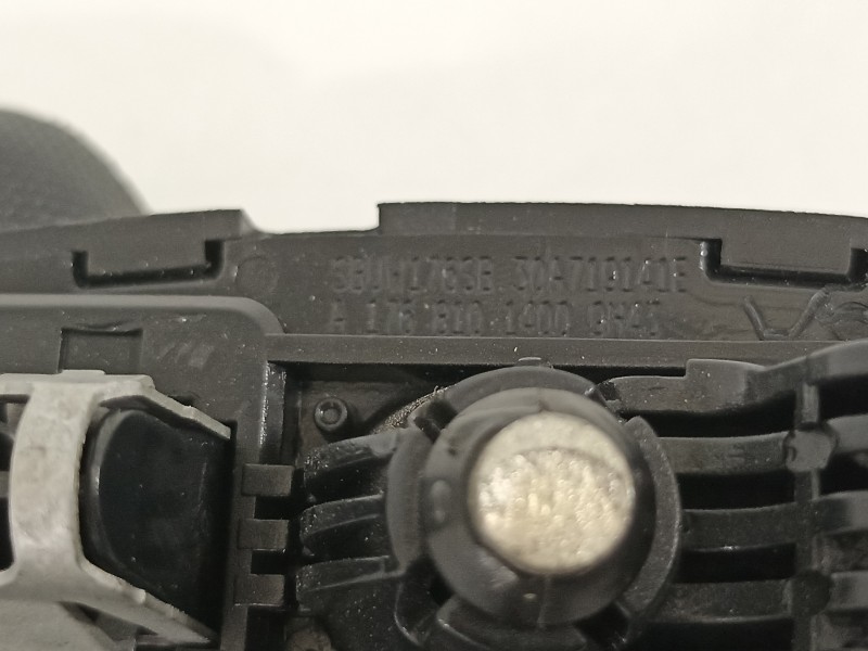 Recambio de parasol derecho para mercedes-benz clase a (w176) a 45 amg 4-matic edition 1 (176.052) referencia OEM IAM A176810160