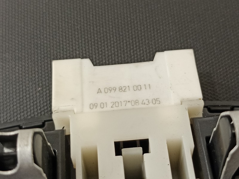 Recambio de parasol derecho para mercedes-benz clase a (w176) a 45 amg 4-matic edition 1 (176.052) referencia OEM IAM A176810160