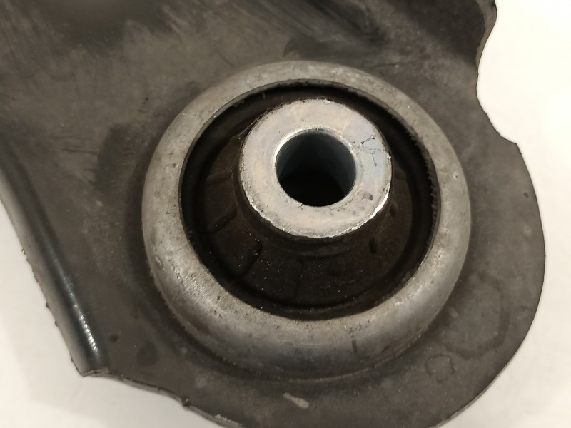 Recambio de brazo suspension inferior delantero derecho para renault clio iv 1.2 16v referencia OEM IAM 545049968R  