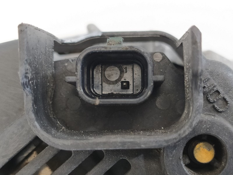 Recambio de alternador para renault scenic iii grand limited referencia OEM IAM 231007033R 260652B 215020838