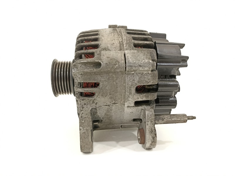 Recambio de alternador para volkswagen golf v berlina (1k1) highline referencia OEM IAM 03C903023B  