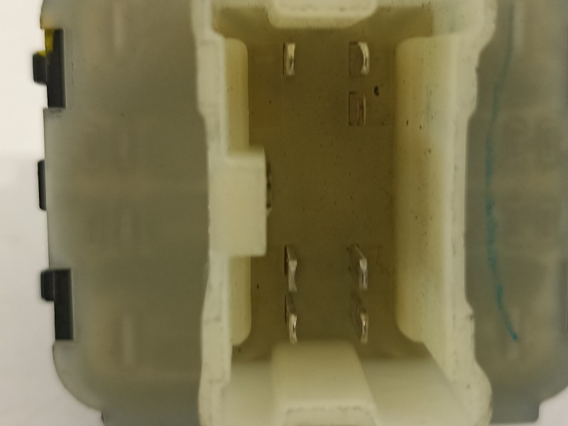 Recambio de mando elevalunas delantero izquierdo para renault clio iv 1.2 16v referencia OEM IAM 254118044R  