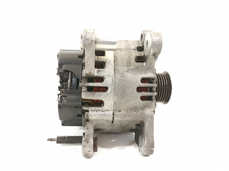 Recambio de alternador para volkswagen golf v berlina (1k1) highline referencia OEM IAM 03C903023B  