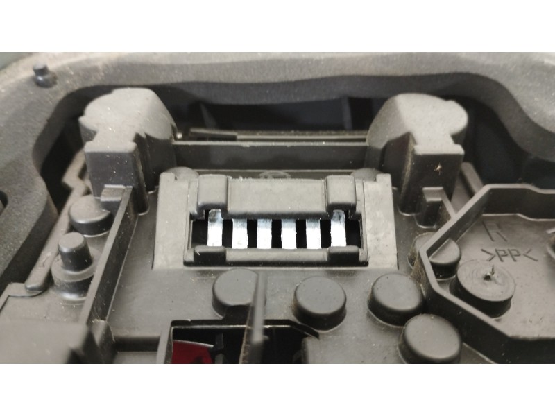 Recambio de piloto trasero derecho para seat ibiza (6k) básico referencia OEM IAM 6K6945112E 96224000 