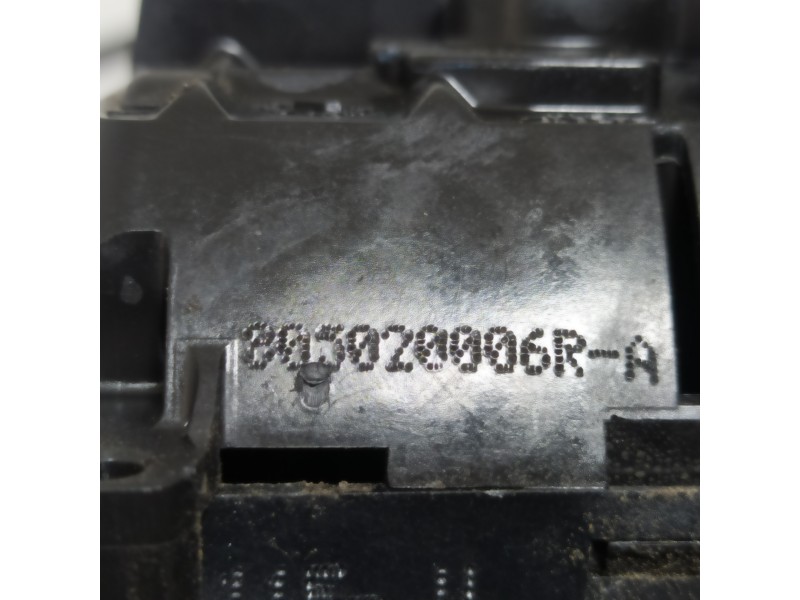 Recambio de cerradura puerta delantera derecha para renault scenic iii grand limited referencia OEM IAM 805020006R  