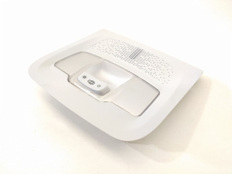 Recambio de luz interior para peugeot 208 access referencia OEM IAM 9674441377  