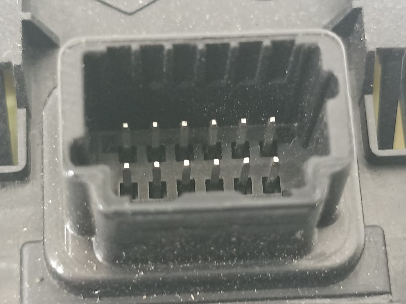 Recambio de mando retrovisor para renault clio iv 1.2 16v referencia OEM IAM 255700068R  