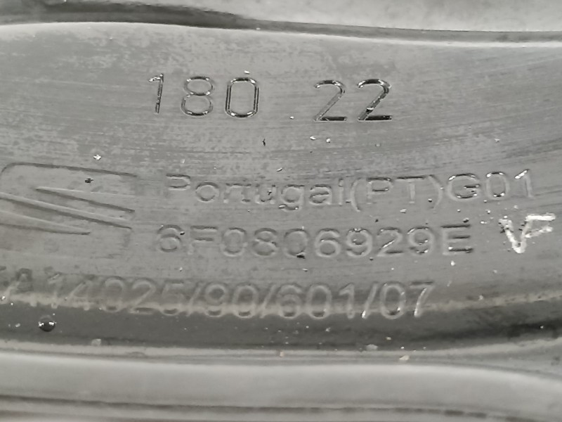 Recambio de travesaño superior para seat ibiza (kj1) style go referencia OEM IAM 6F0806929E  