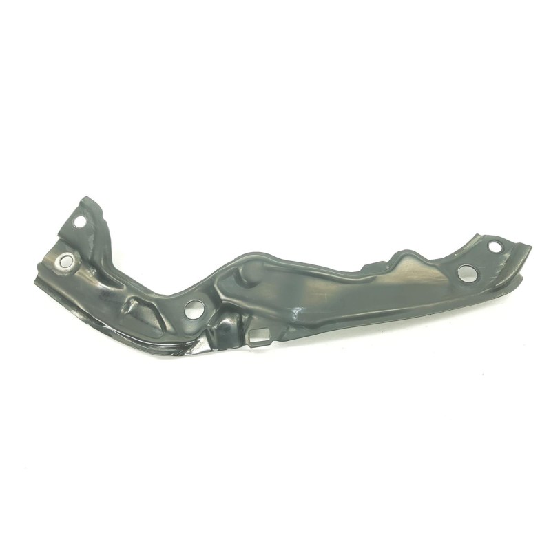 Recambio de travesaño superior para seat ibiza (kj1) style go referencia OEM IAM 6F0806930A  