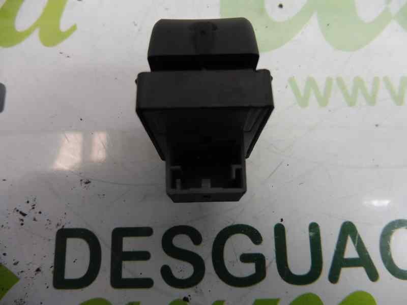 Recambio de mando elevalunas delantero derecho para audi a1 (8x) attraction referencia OEM IAM 4G0959855  