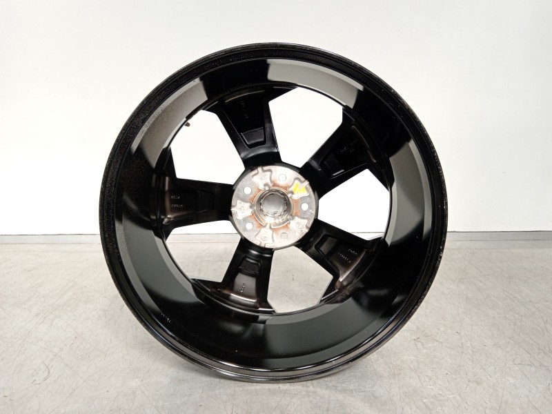 Recambio de llanta para nissan juke (f16) referencia OEM IAM R09901  