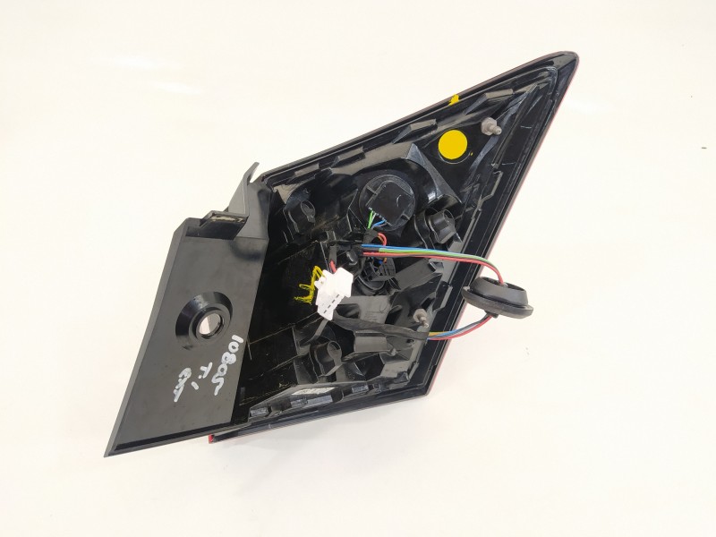 Recambio de piloto trasero izquierdo para nissan juke (f16) referencia OEM IAM 265556PA1B  