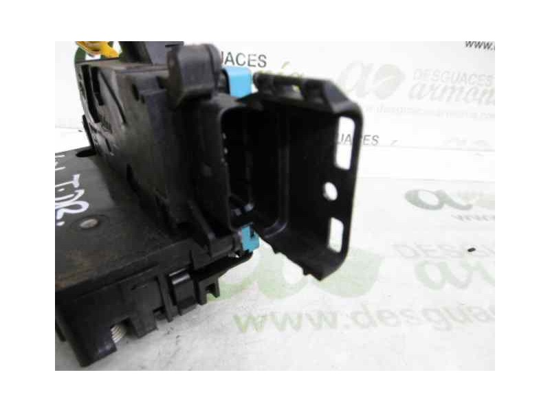 Recambio de cerradura puerta trasera derecha para peugeot 207 confort referencia OEM IAM 9138H8 24099158 
