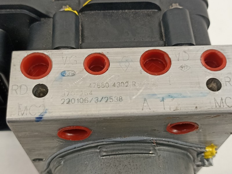 Recambio de abs para nissan juke (f16) referencia OEM IAM 476604302R 2265106627 0265956794