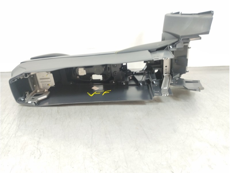 Recambio de apoyabrazos central para nissan juke (f16) referencia OEM IAM 969106PA0A  