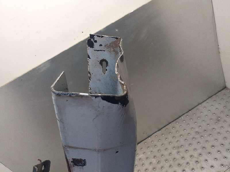 Recambio de paragolpes trasero para chrysler jeep cherokee (xj) 2.5 td referencia OEM IAM   