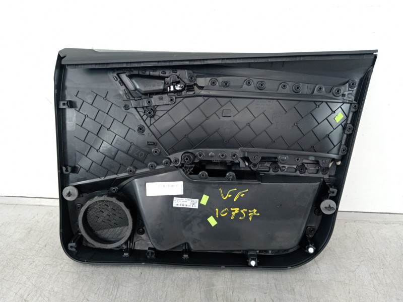 Recambio de guarnecido puerta delantera izquierda para seat ibiza (kj1) style go referencia OEM IAM 6F0867113  
