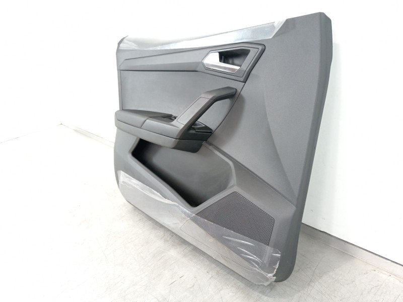 Recambio de guarnecido puerta delantera izquierda para seat ibiza (kj1) style go referencia OEM IAM 6F0867113  