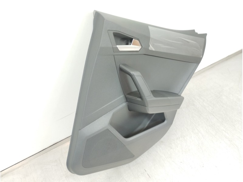 Recambio de guarnecido puerta trasera derecha para seat arona xperience referencia OEM IAM 6F0867134  