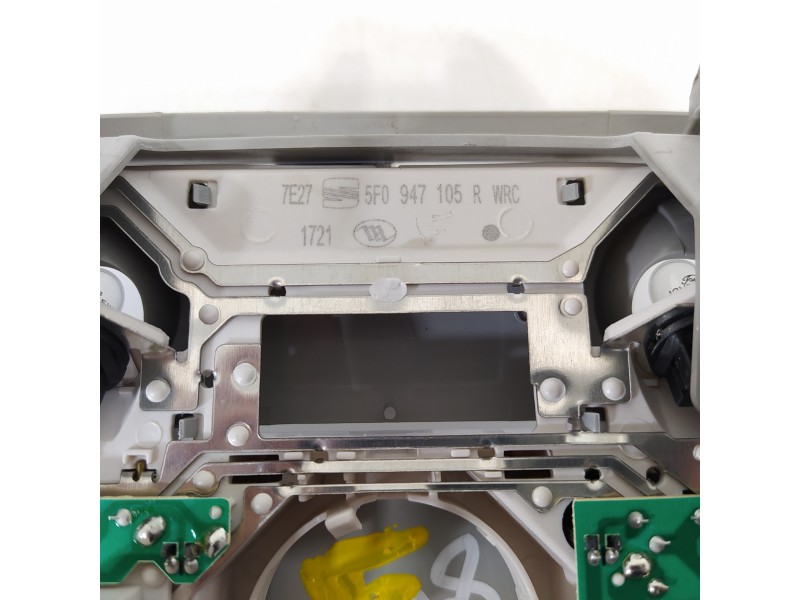 Recambio de luz interior para seat leon st (5f8) style edition referencia OEM IAM 5F0947105R  
