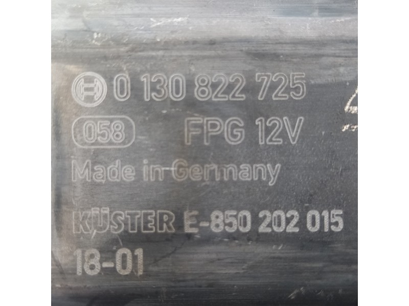 Recambio de motor elevalunas trasero izquierdo para seat leon st (5f8) style edition referencia OEM IAM 5Q0959811E 0130822725 