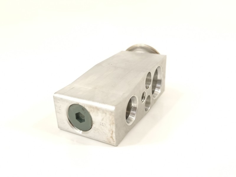 Recambio de valvula expansion para seat ibiza (kj1) style go referencia OEM IAM 2Q0816679D  