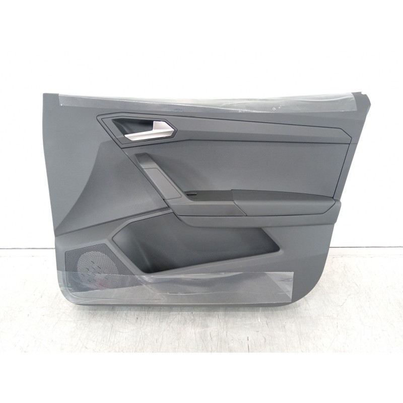 Recambio de guarnecido puerta delantera derecha para seat ibiza (kj1) style go referencia OEM IAM 6F0867114  